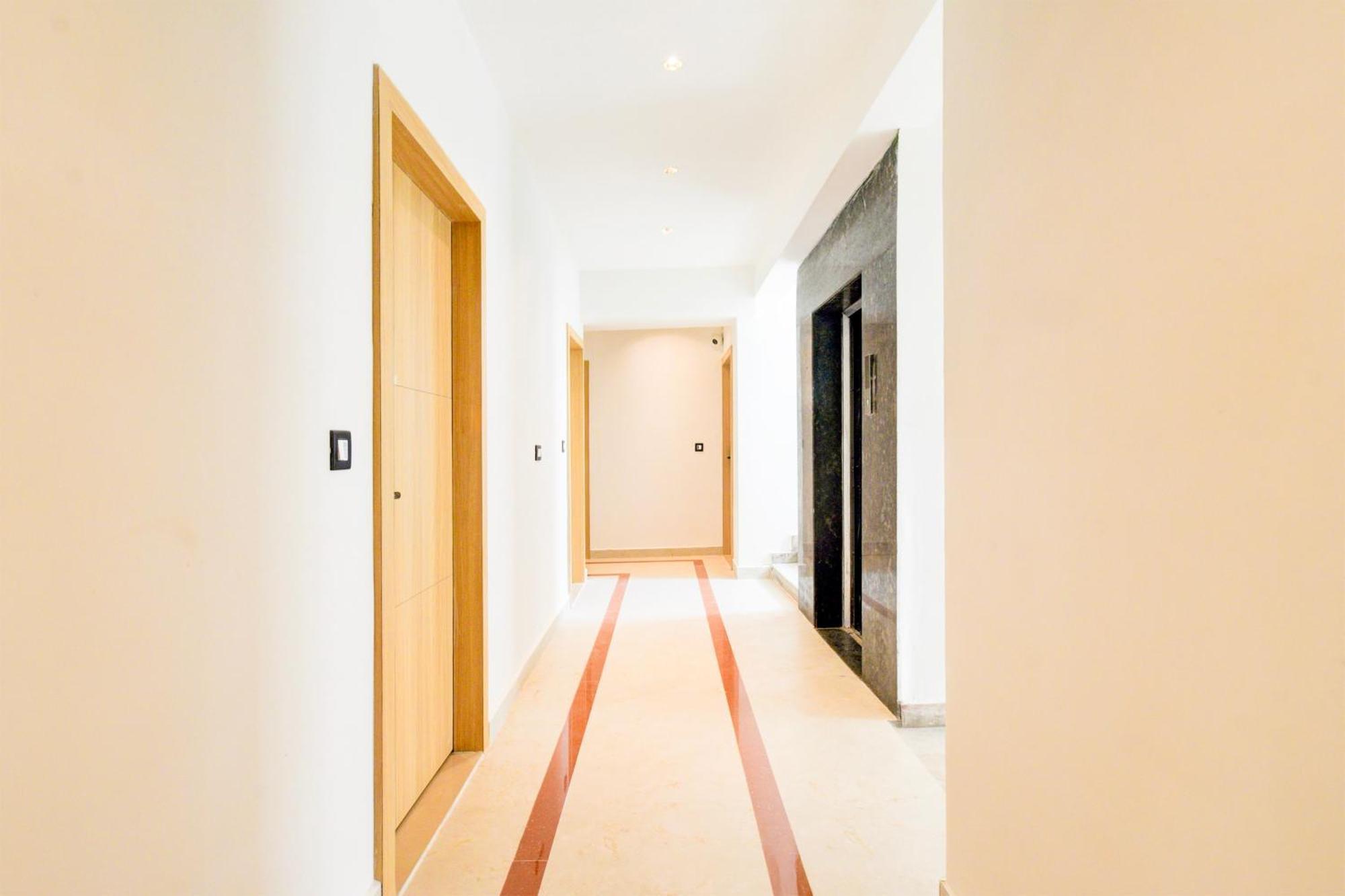 Townhouse Aarav Business Hotel Hyderabad Exterior photo