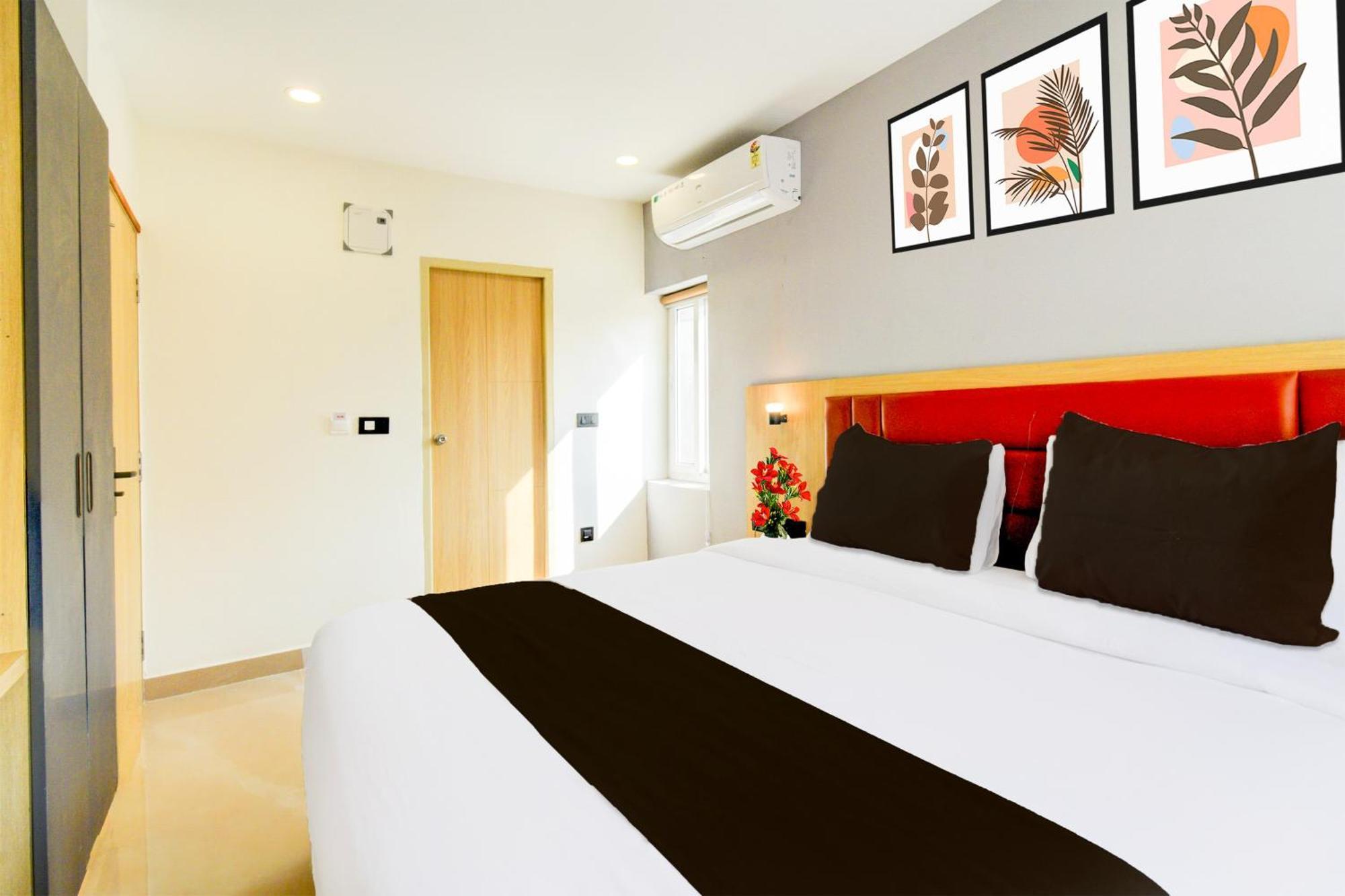 Townhouse Aarav Business Hotel Hyderabad Exterior photo