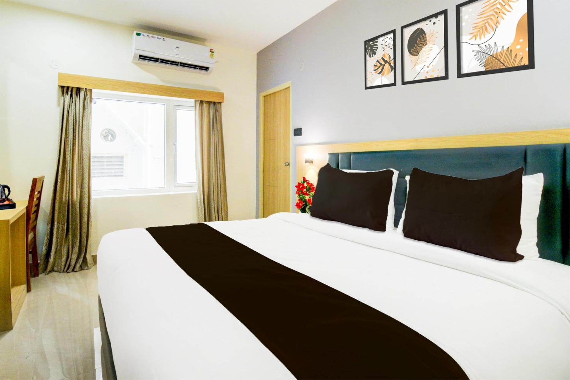 Townhouse Aarav Business Hotel Hyderabad Exterior photo